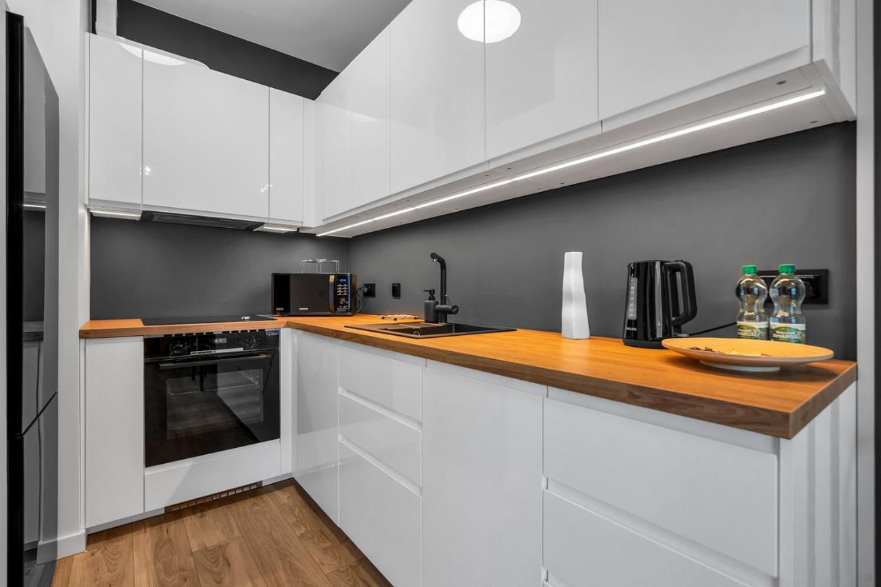 Lotnisko Chopina Modern Studio Warsawa Bagian luar foto